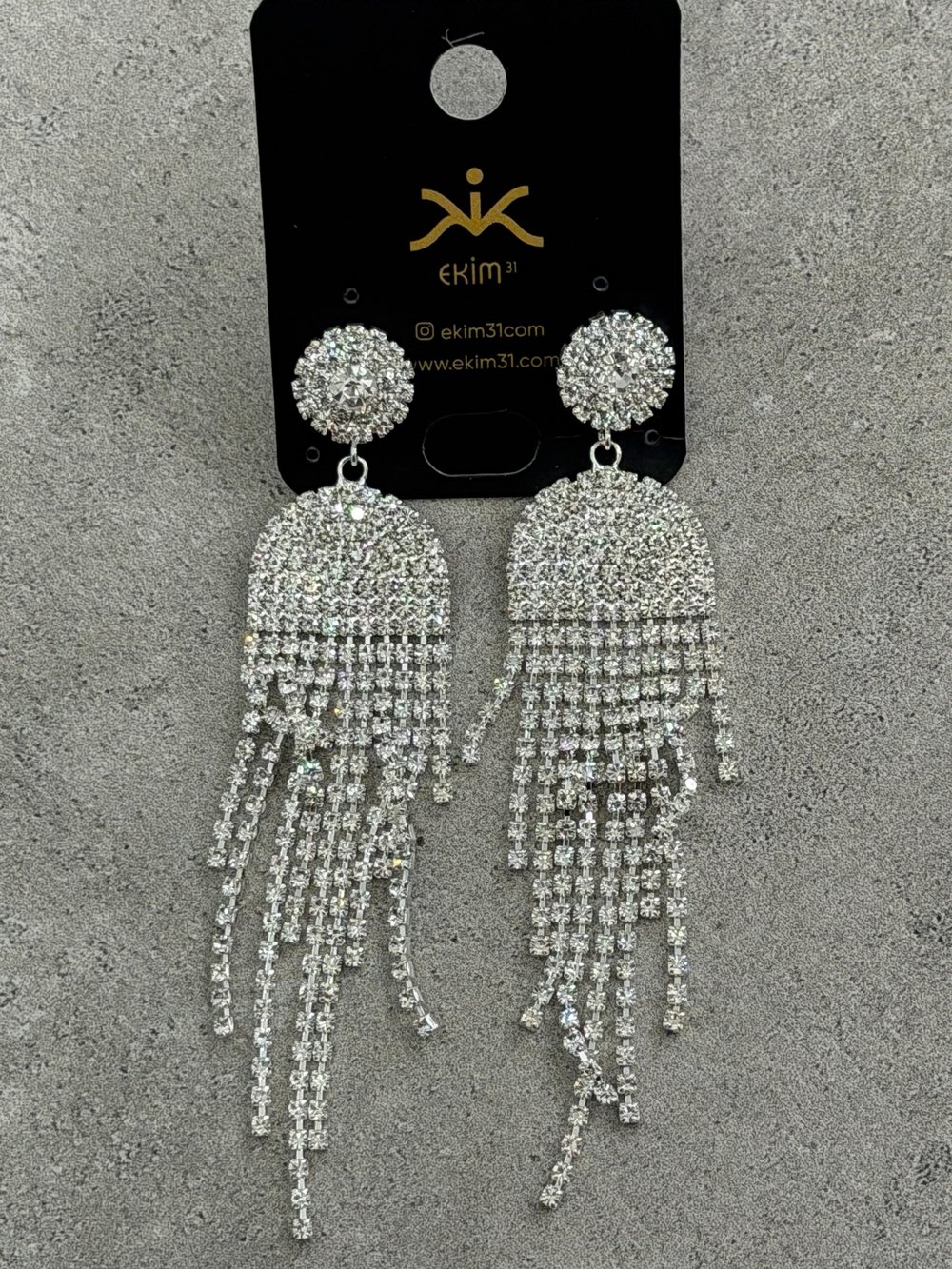 Çiçek Model Sallantılı Zircon Taş Küpe