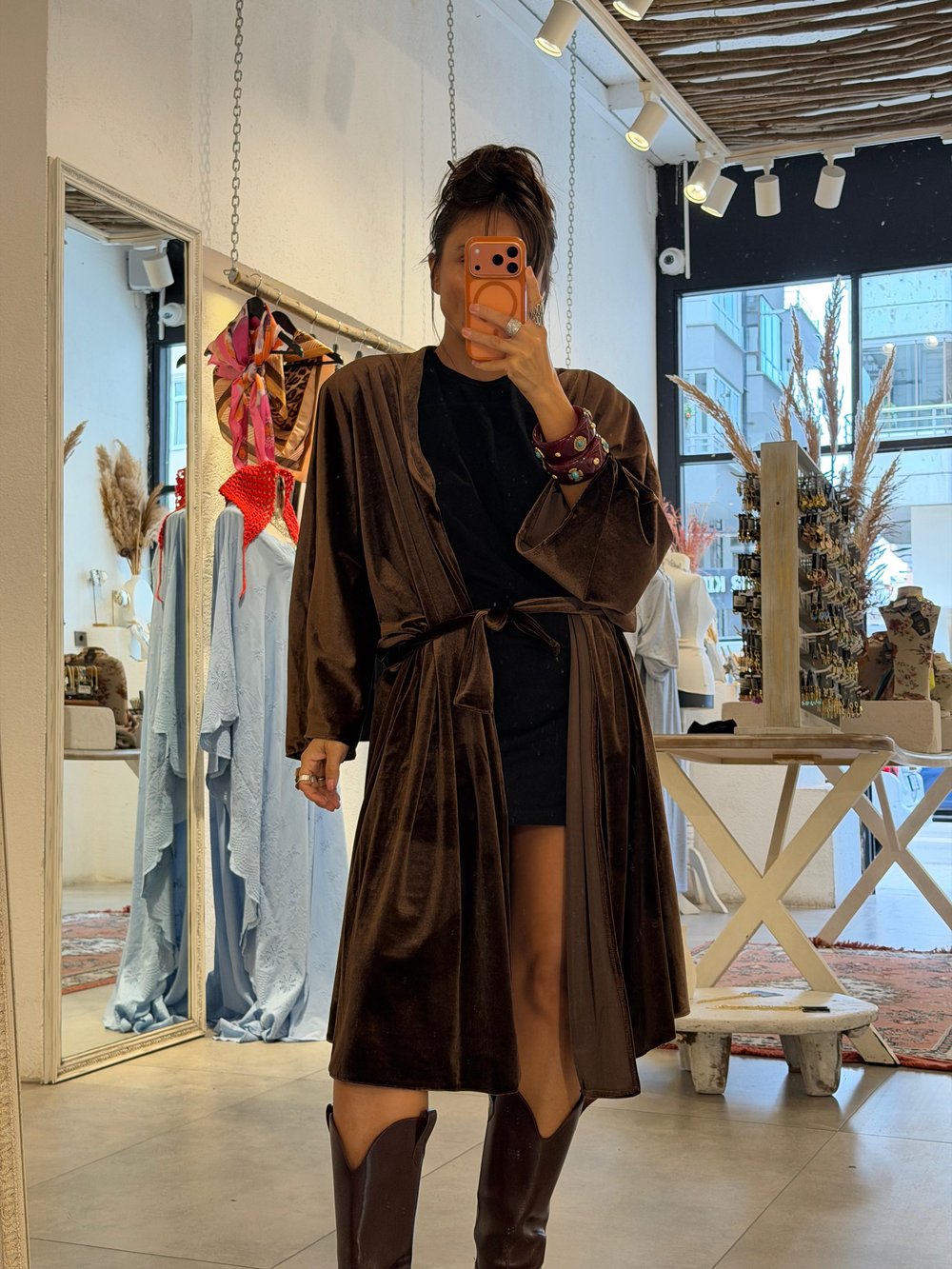 Kadife Kahverengi Kısa Kimono 