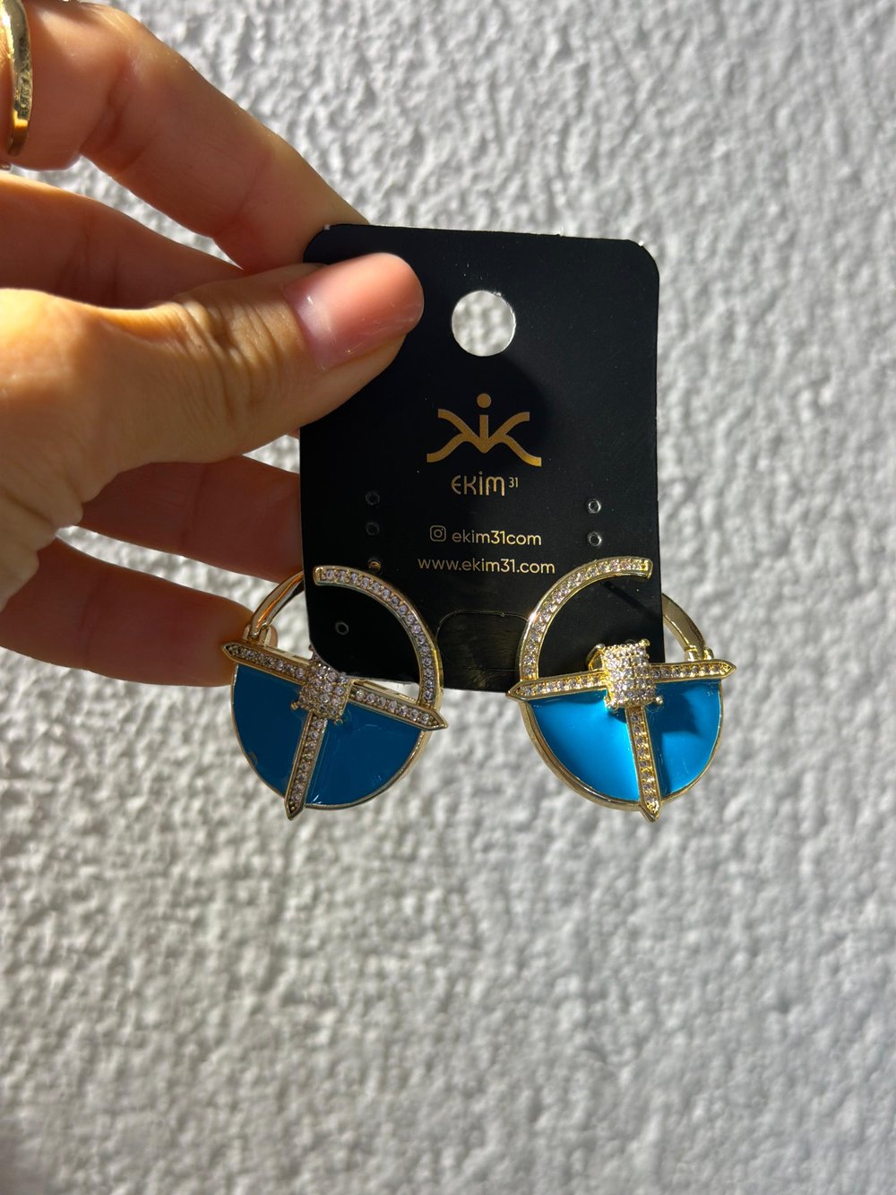 Mavi Yarım Daire Gold Küpe 