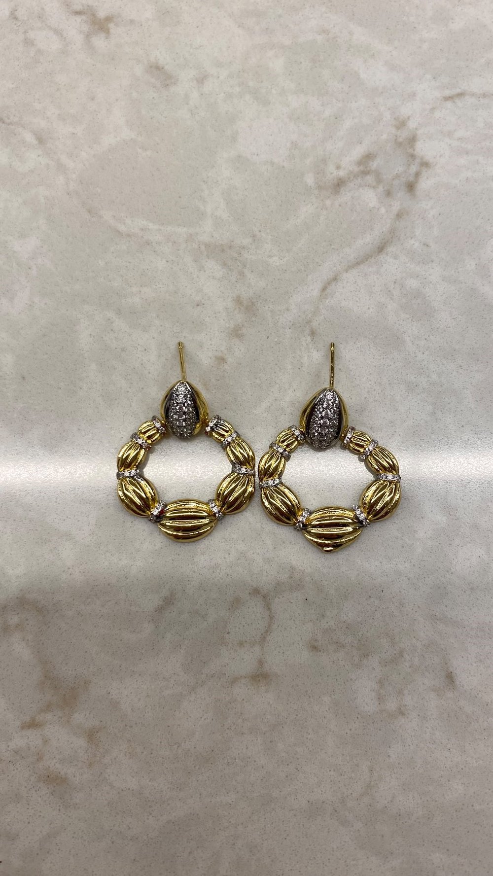 Minik Taşlı Gold Halka Küpe