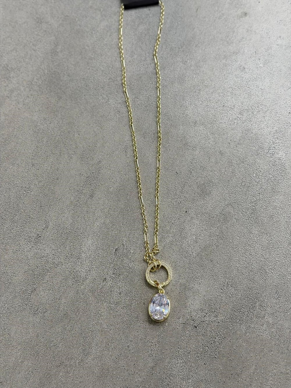 Oval Zirkon Taşlı Kolye