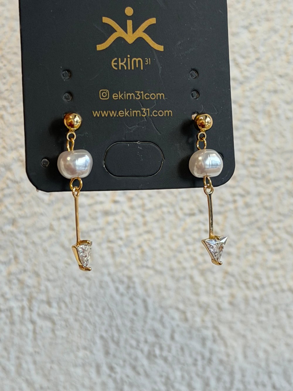 Üçgen Taşlı İncili Küpe 