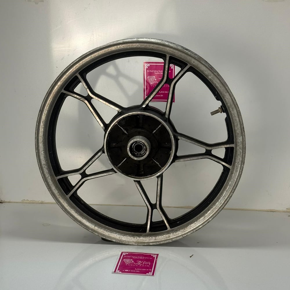 SUZUKI GN125 ARKA JANT ÇIKMA