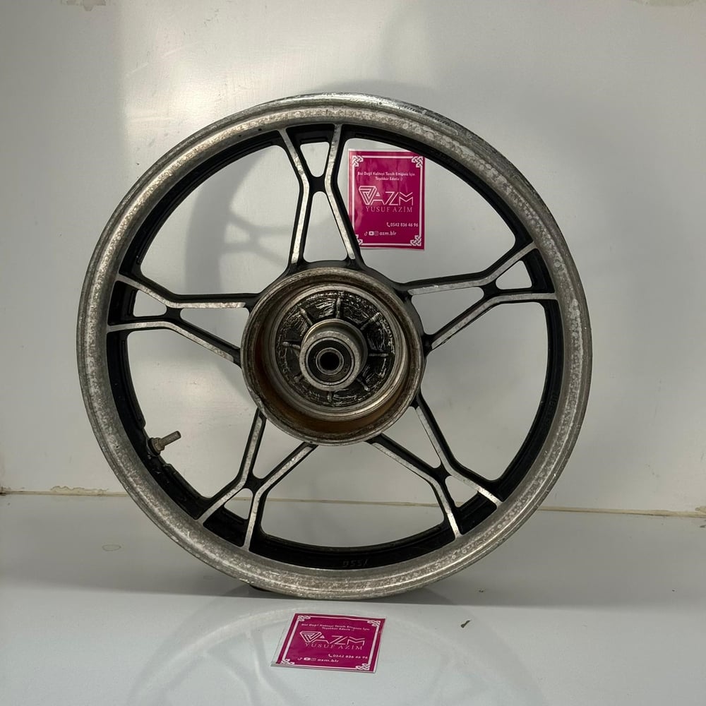 SUZUKI GN125 ARKA JANT ÇIKMA
