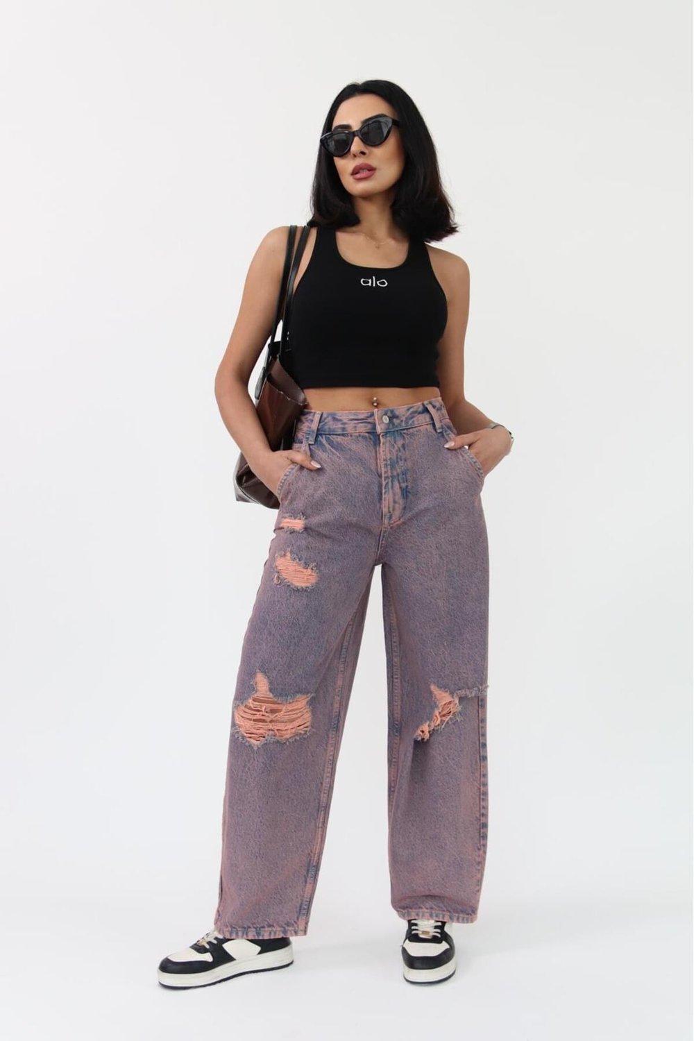 SKATER FİT KIZIL TİNT YIRTIK JEAN