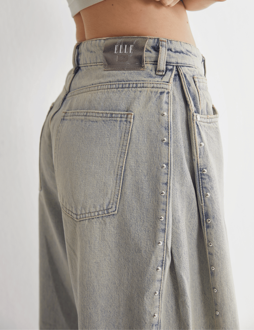 Bol Kesim Zımba Detaylı Denim Pantolon