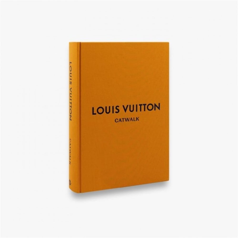 Thames & Hudson - Louis Vuitton Catwalk Kitap