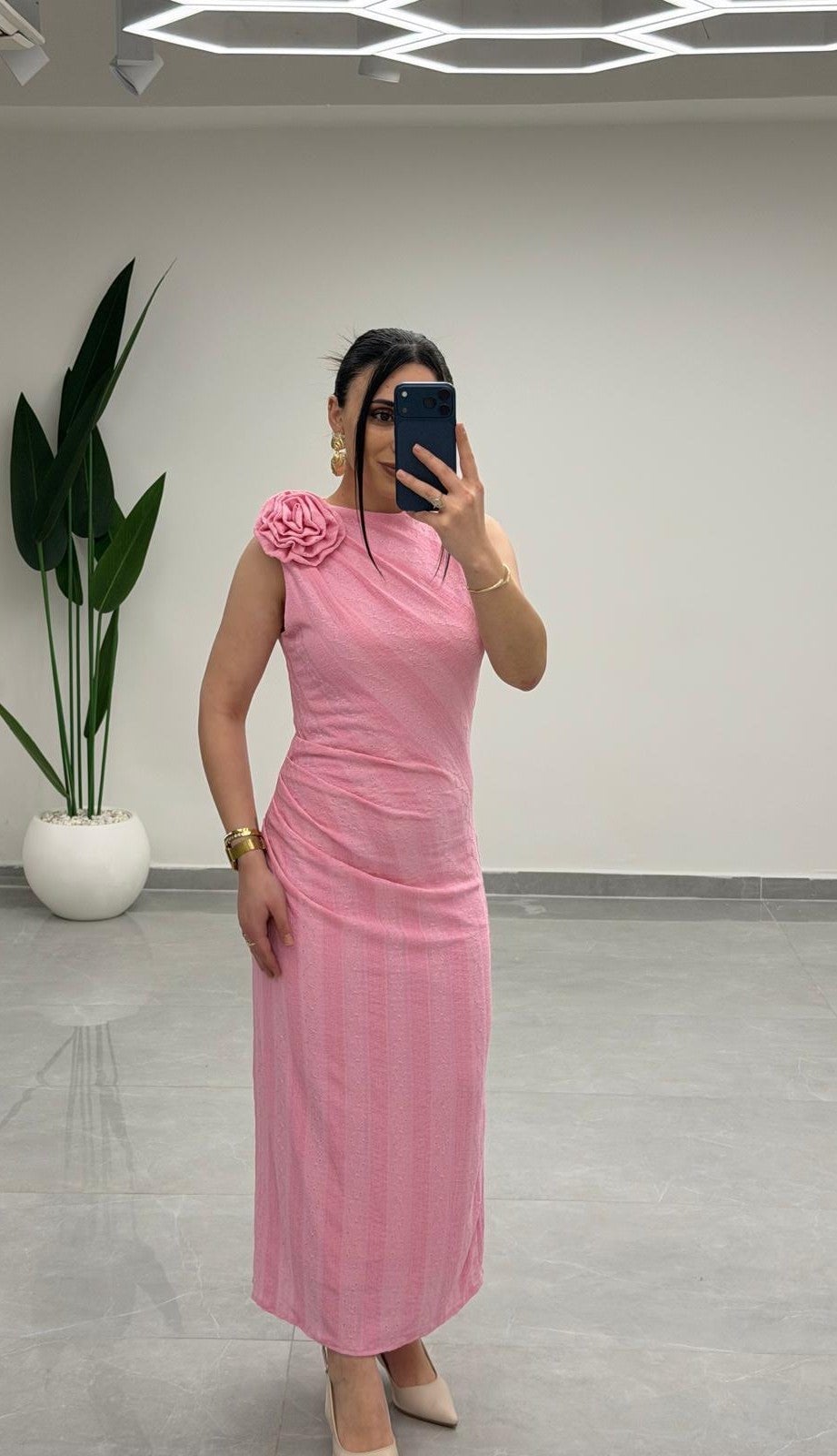 Sıfır Kol Bel Büzgülü Midi Elbise Pembe