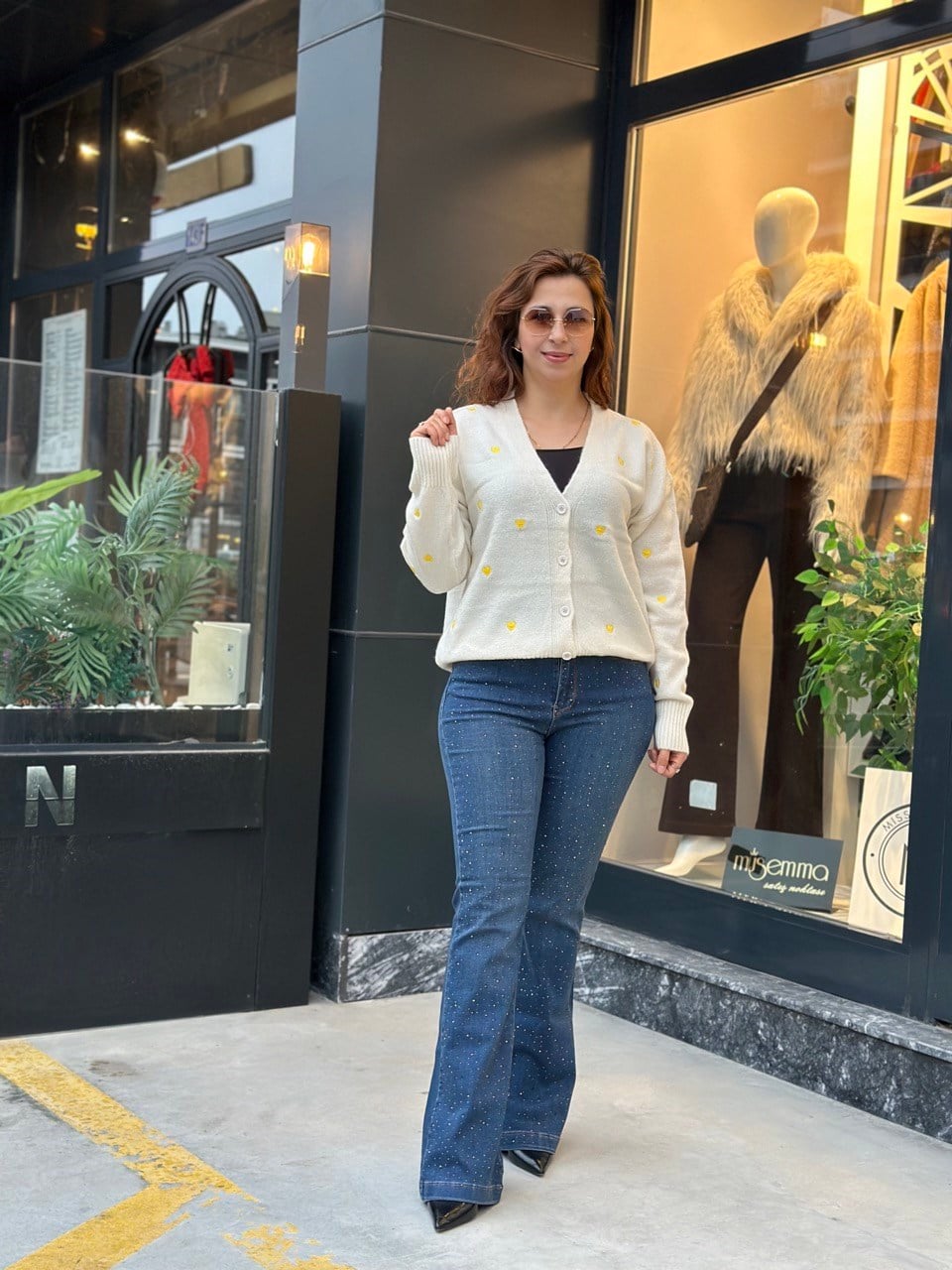 Sarı Kalp Detaylı Triko Hırka EKRU