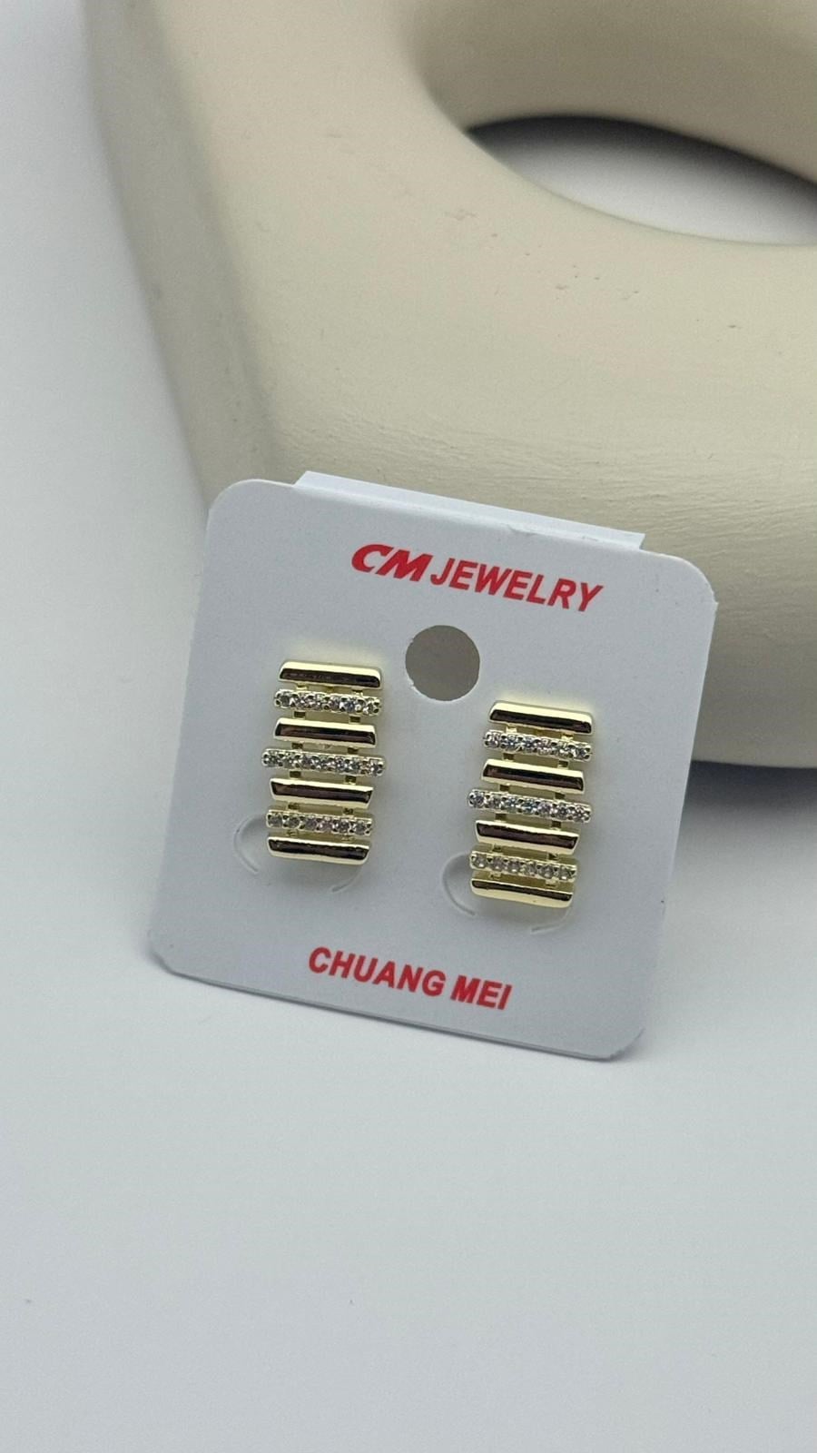 CM Küpe