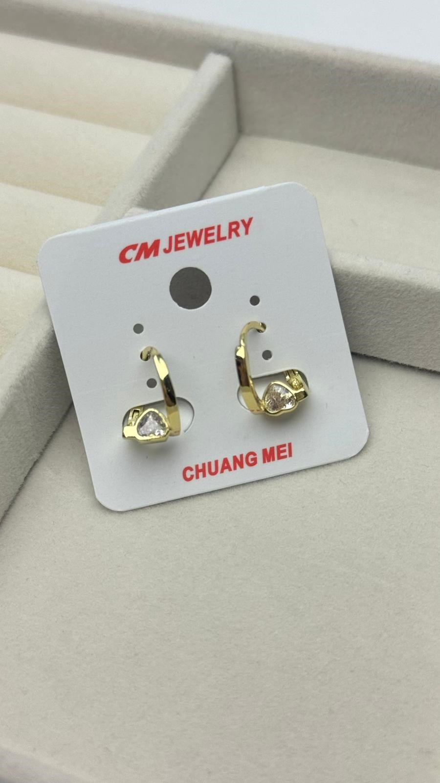 CM Küpe