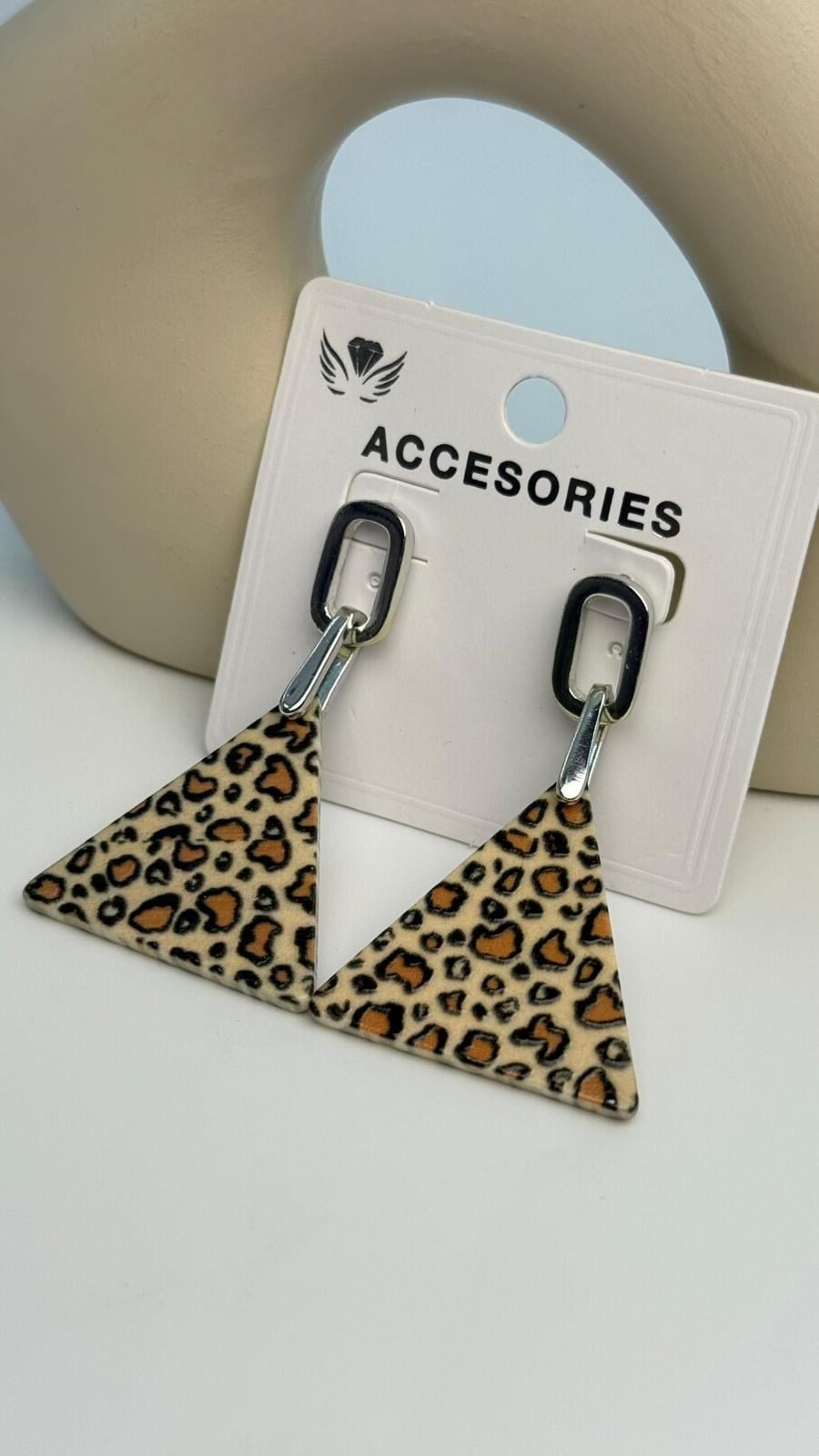 Leopar Küpe