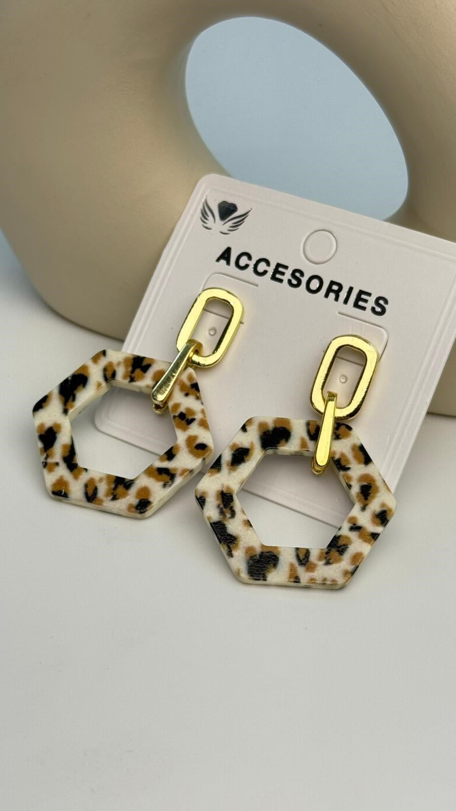 Leopar Küpe