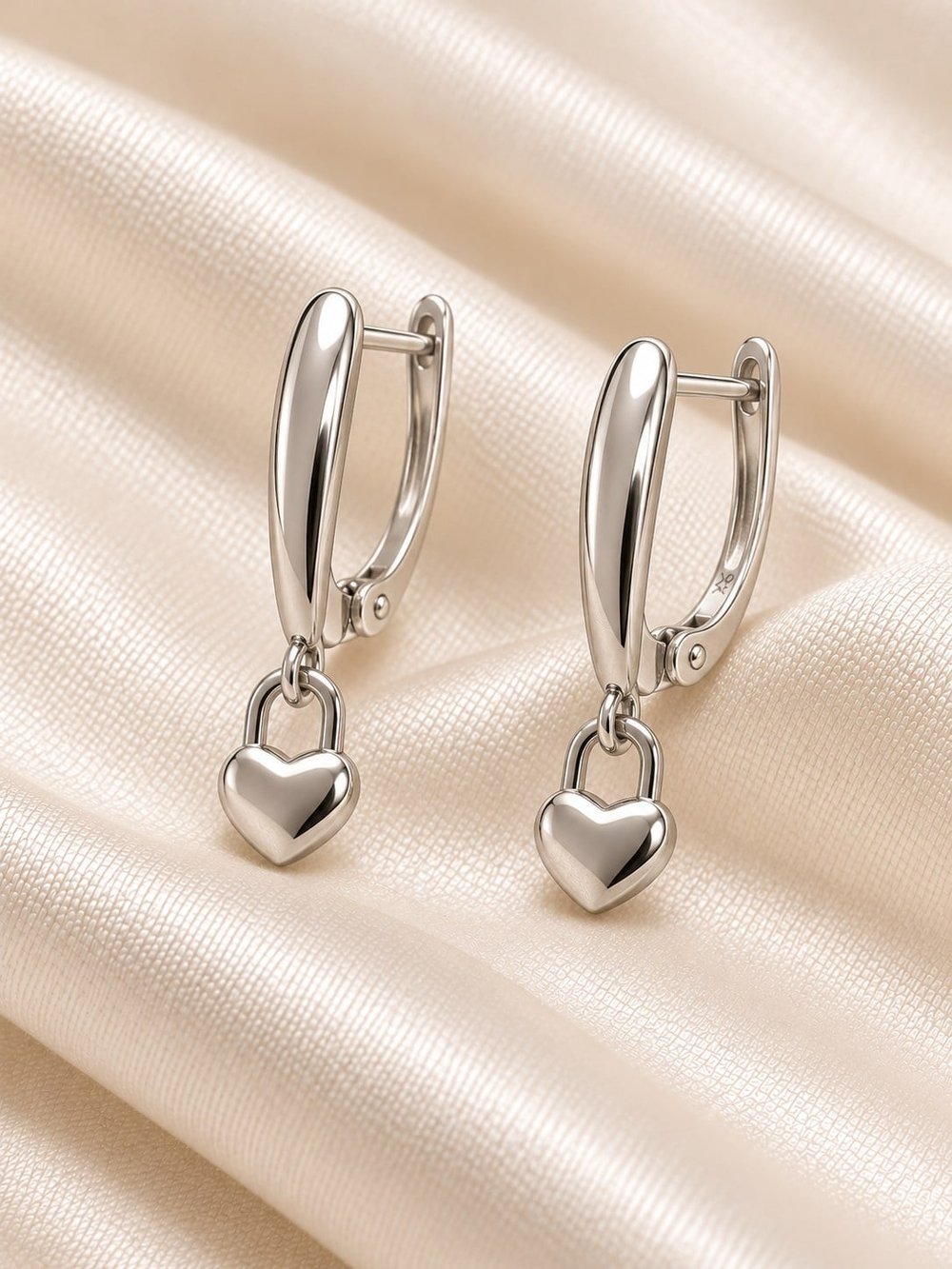 TURKUAZ XUPING SILVER KALP KİLİT SALLANTILI KÜPE