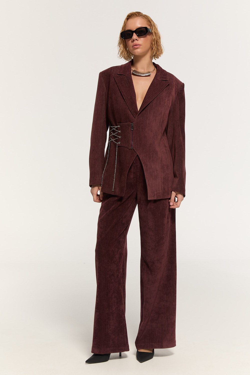 Kadın Bordo Zincir Aksesuarlı Asimetrik Blazer Ceket