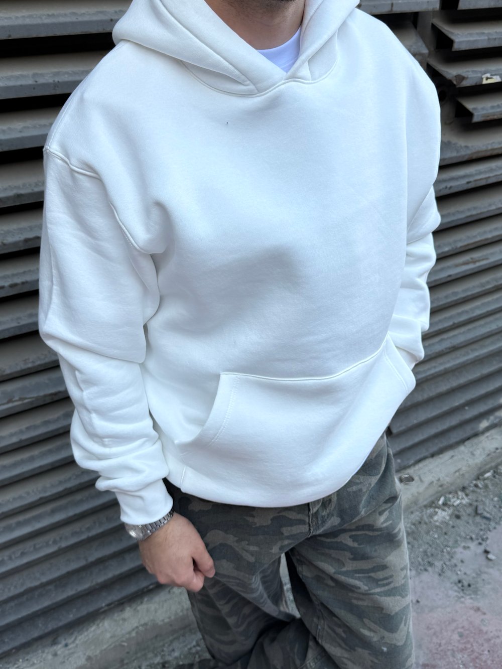 Basic Beyaz Kapşonlu Hoodie