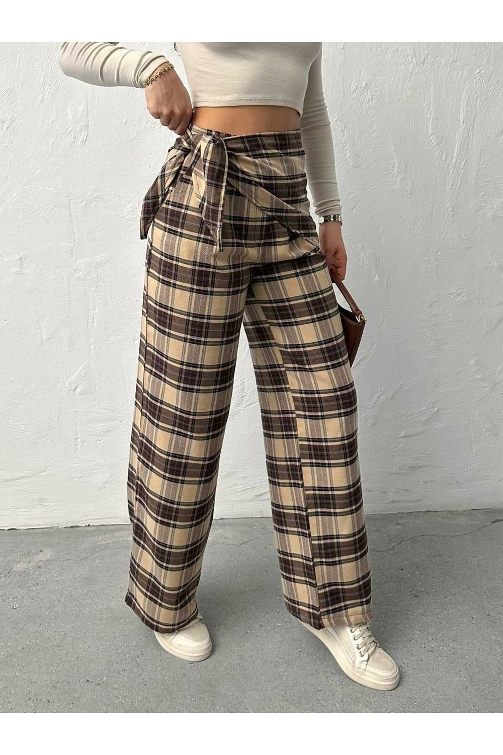 Fular Detaylı BK Model Ekose Pantolon