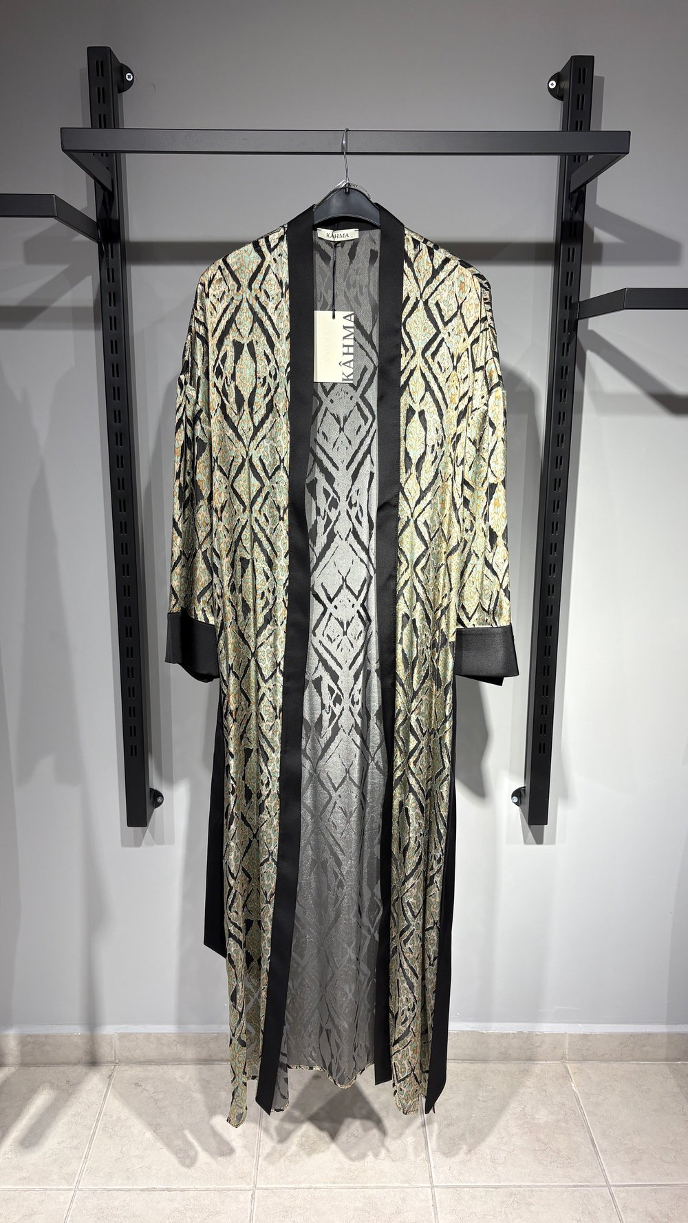 KAHMA Abaya