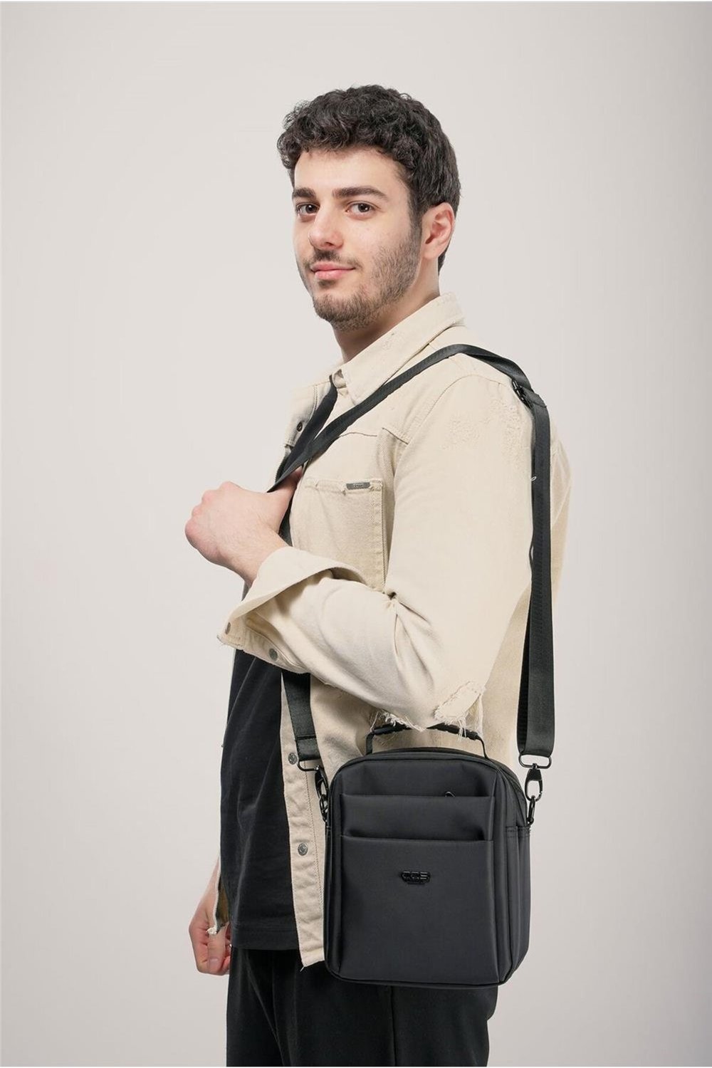ÇÇS 31574 Askılı Çanta