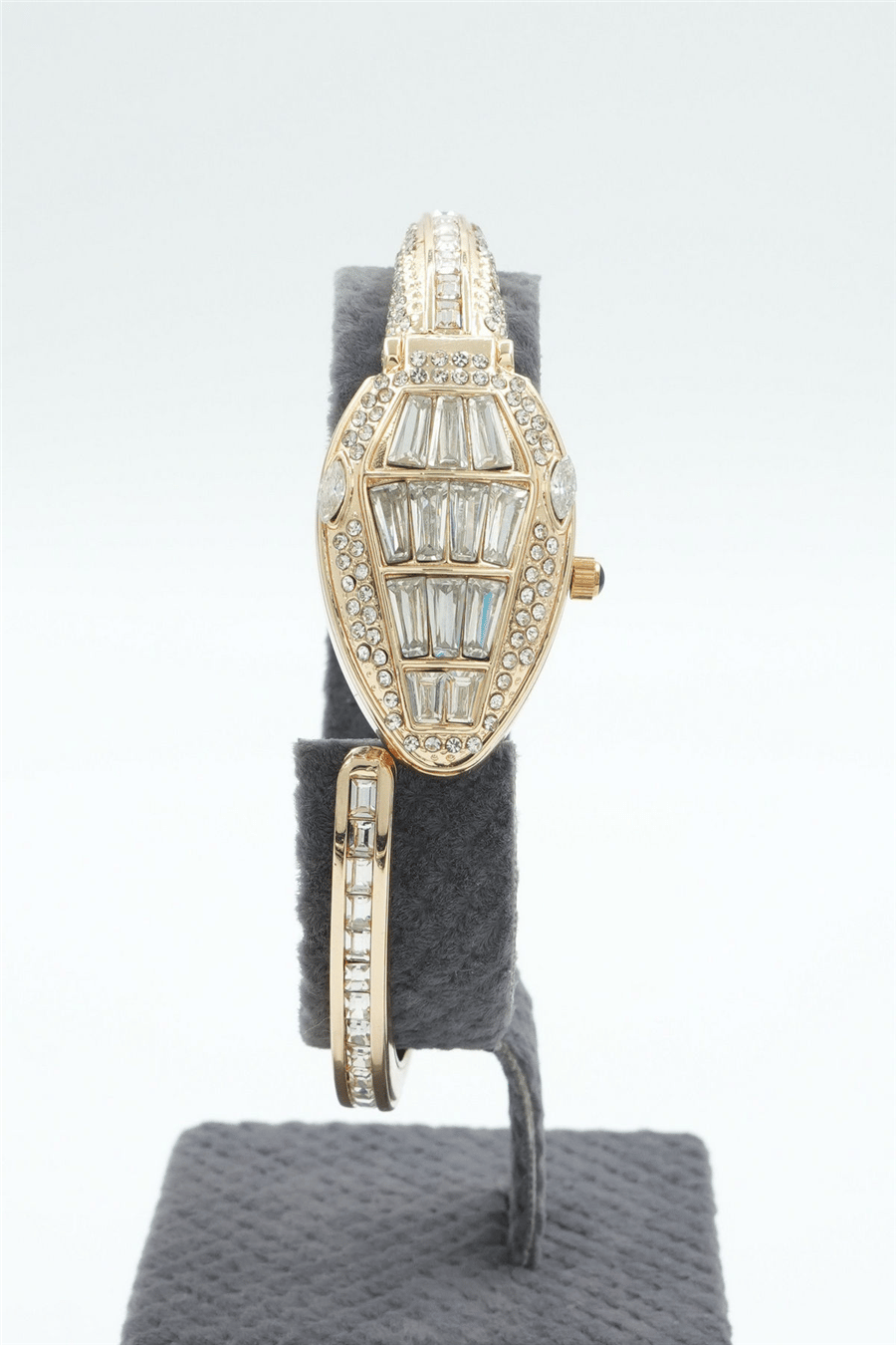Saat Gold