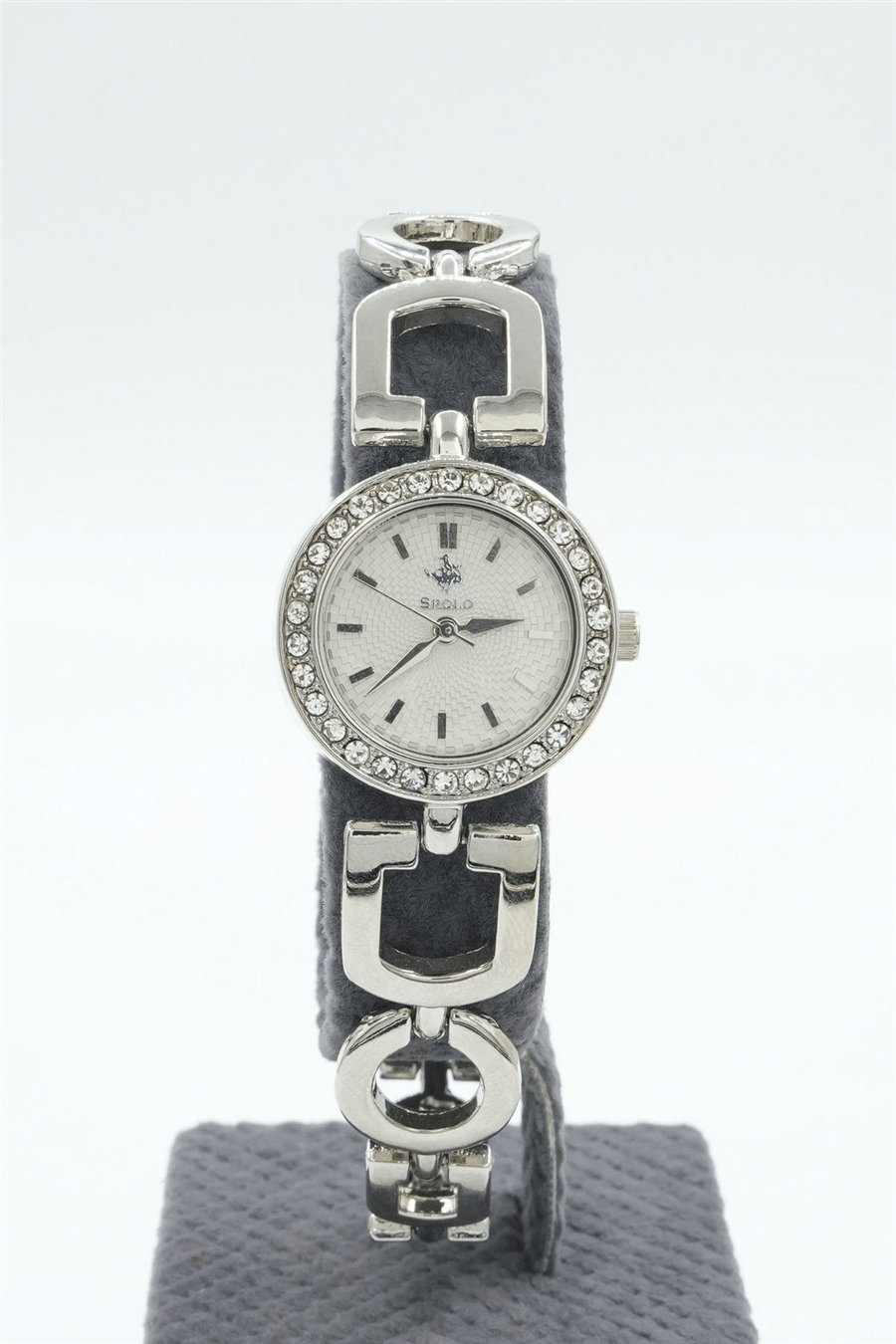 Saat. Silver