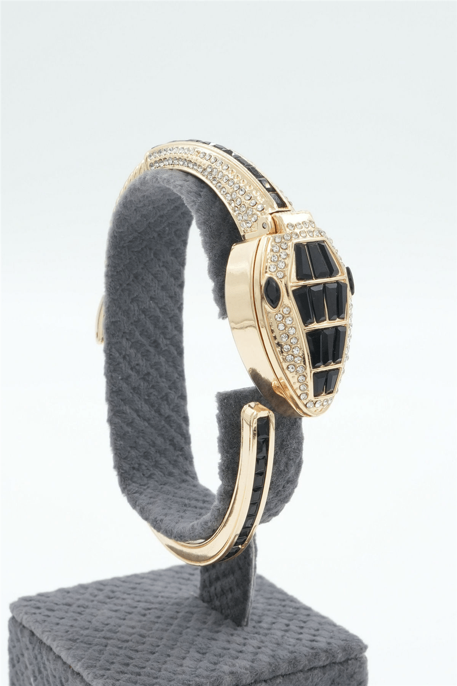 Saat Gold