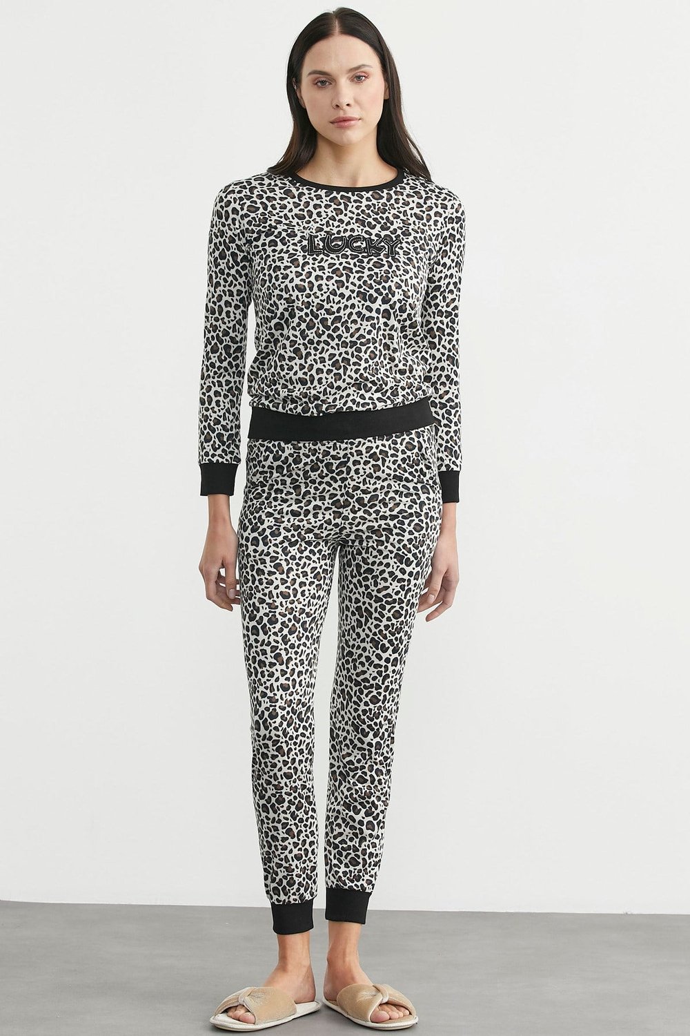 Leopar Desenli Pijama Takım - Ekru