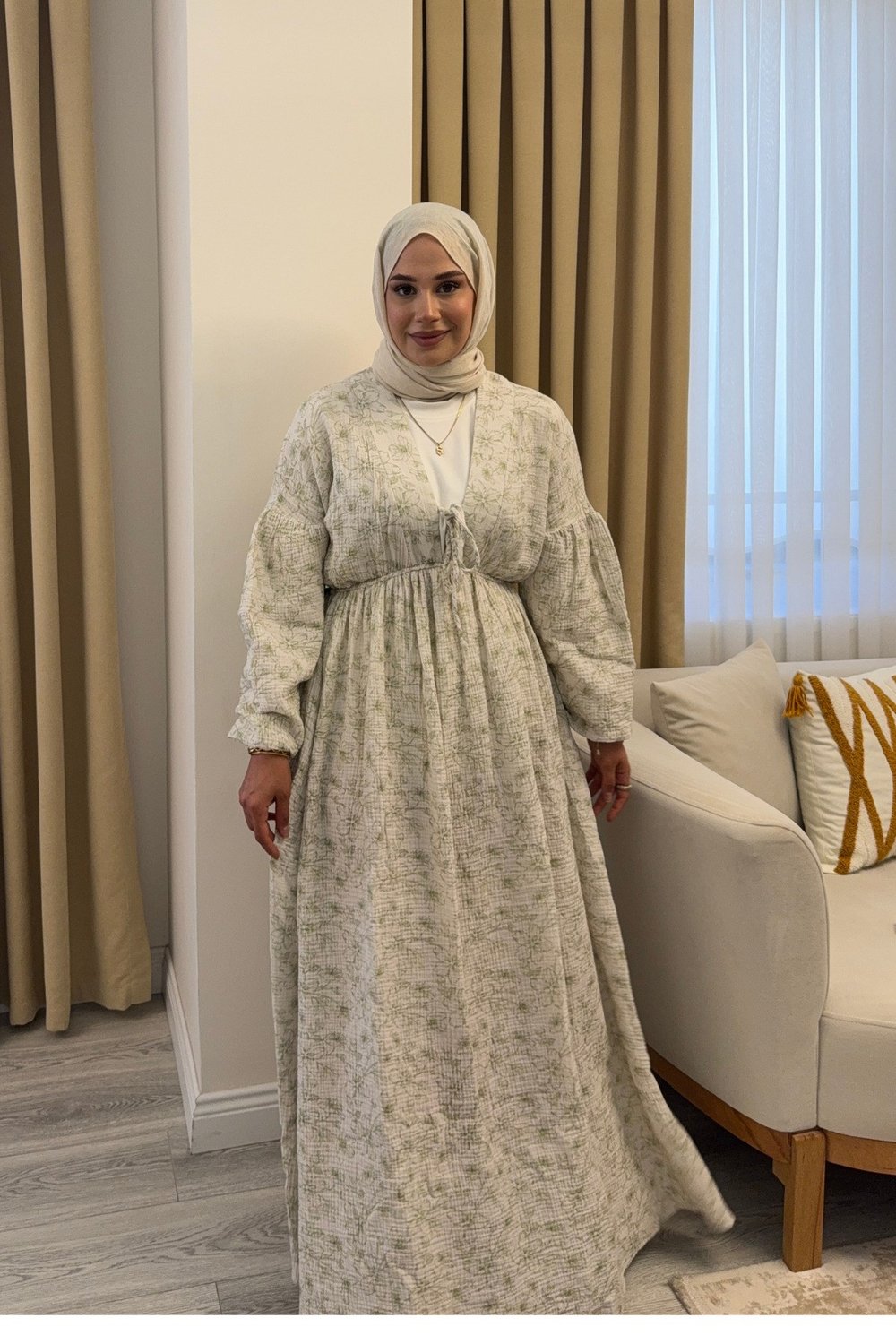 Kadın Büyük Çiçek Baskılı Uzun Pamuk Beyaz Muslin Elbise