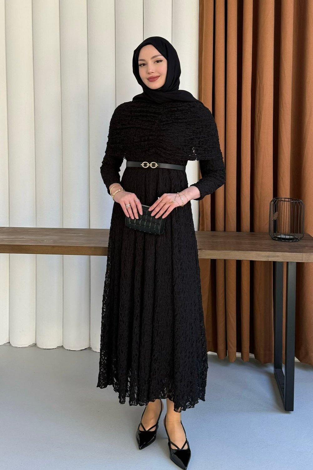 Kadın Omzu Şal Detaylı Tül Astarlı Elbise