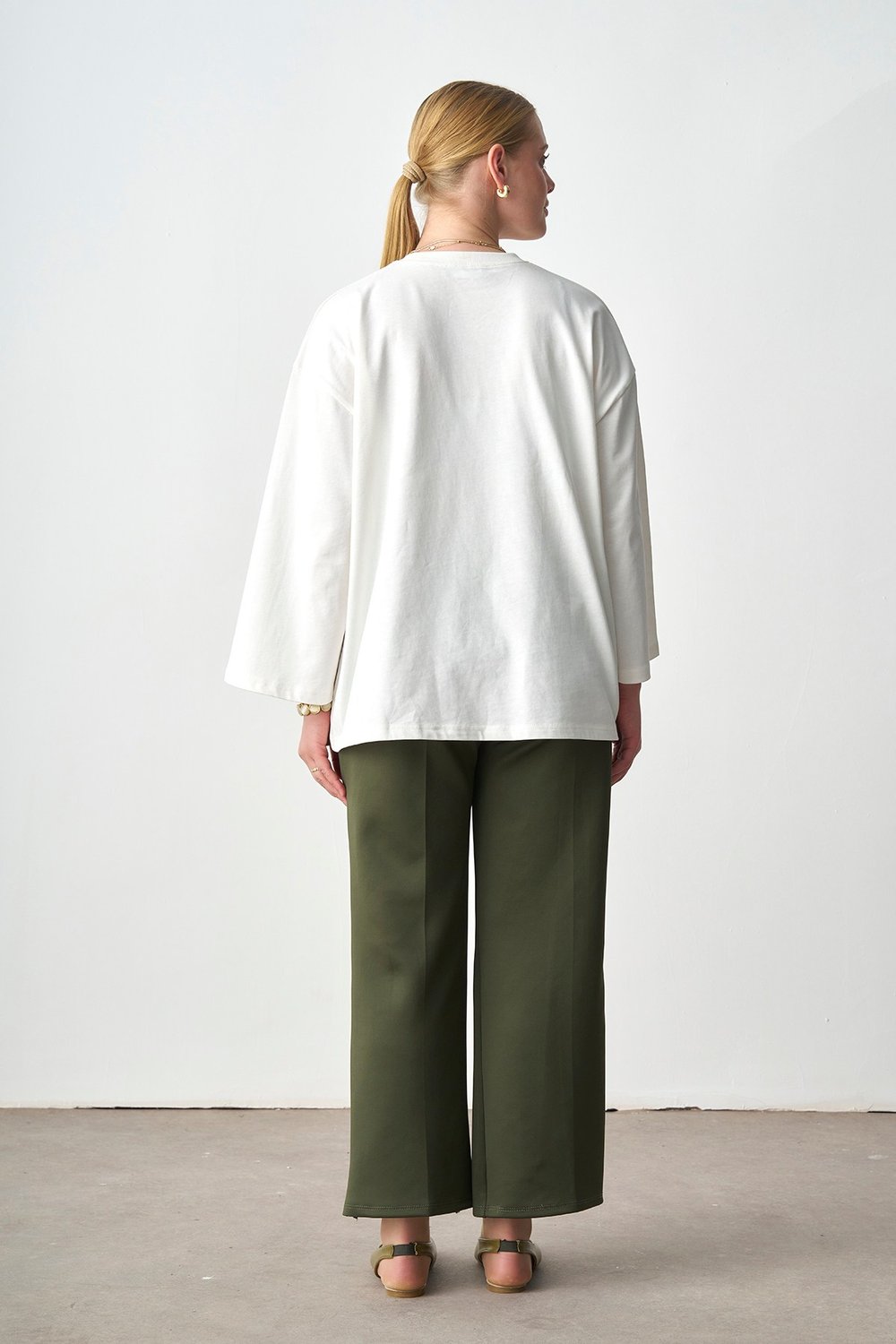 Molly Nelly Kadın Geniş Kol Basic Body Sweat