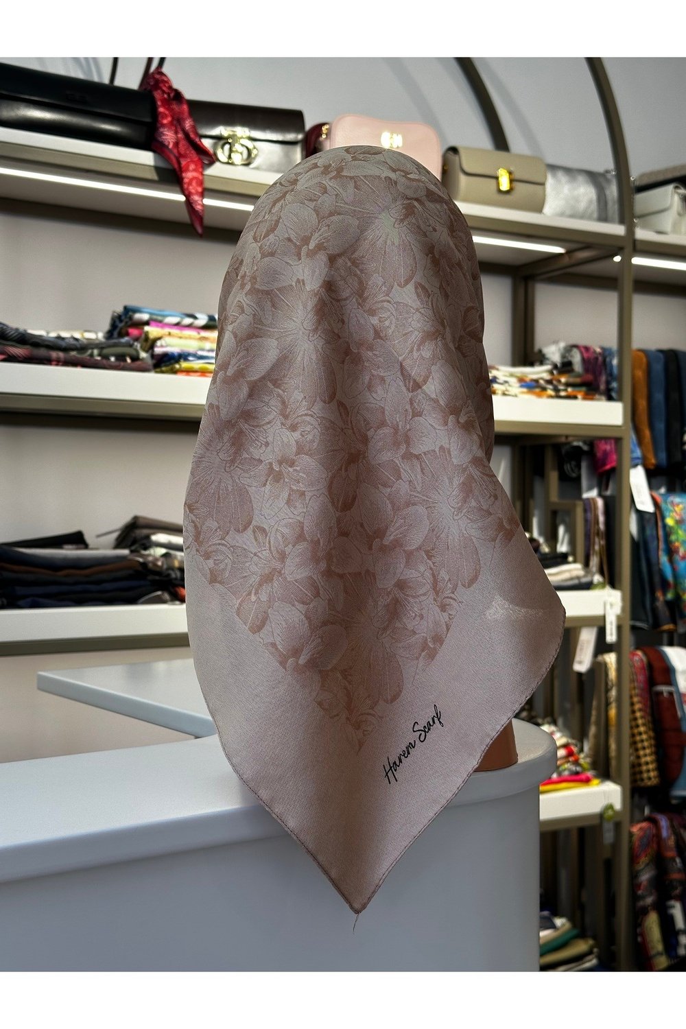 Harem Scarf Gold Derin Eşarp