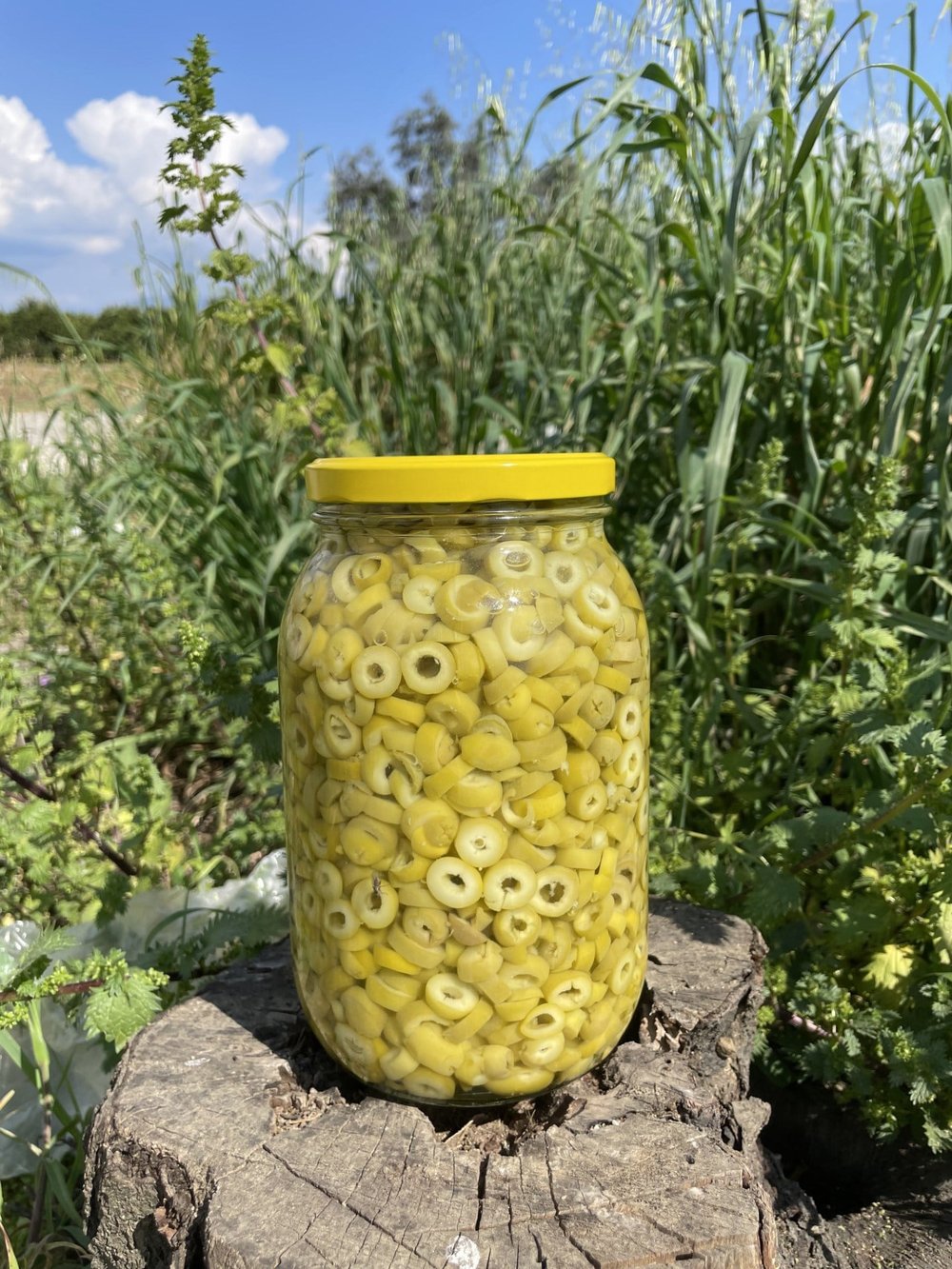 Dilimli Yeşil Zeytin (1300gr Net) Cam Şişe 1 Adet