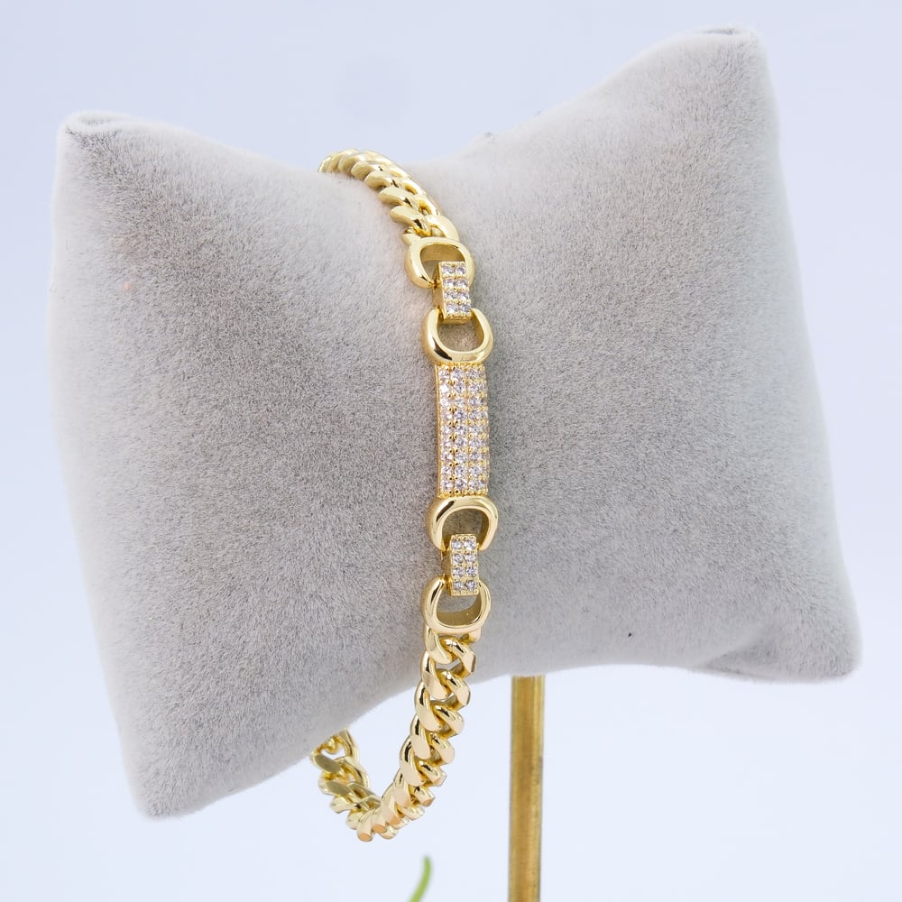 toptan-vip-celik-bileklik-pave-tasli-p--a175-.jpg