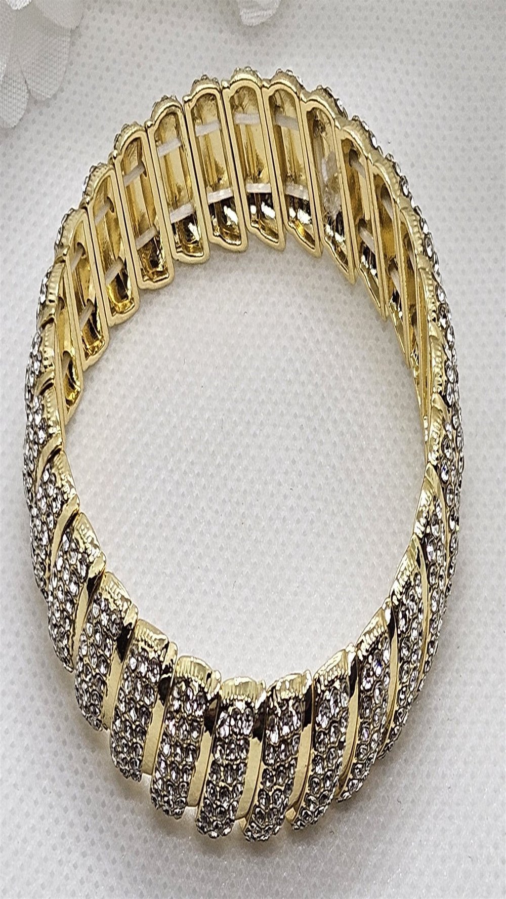 Gold Lastikli Taşlı Yatay Desen Bilezik