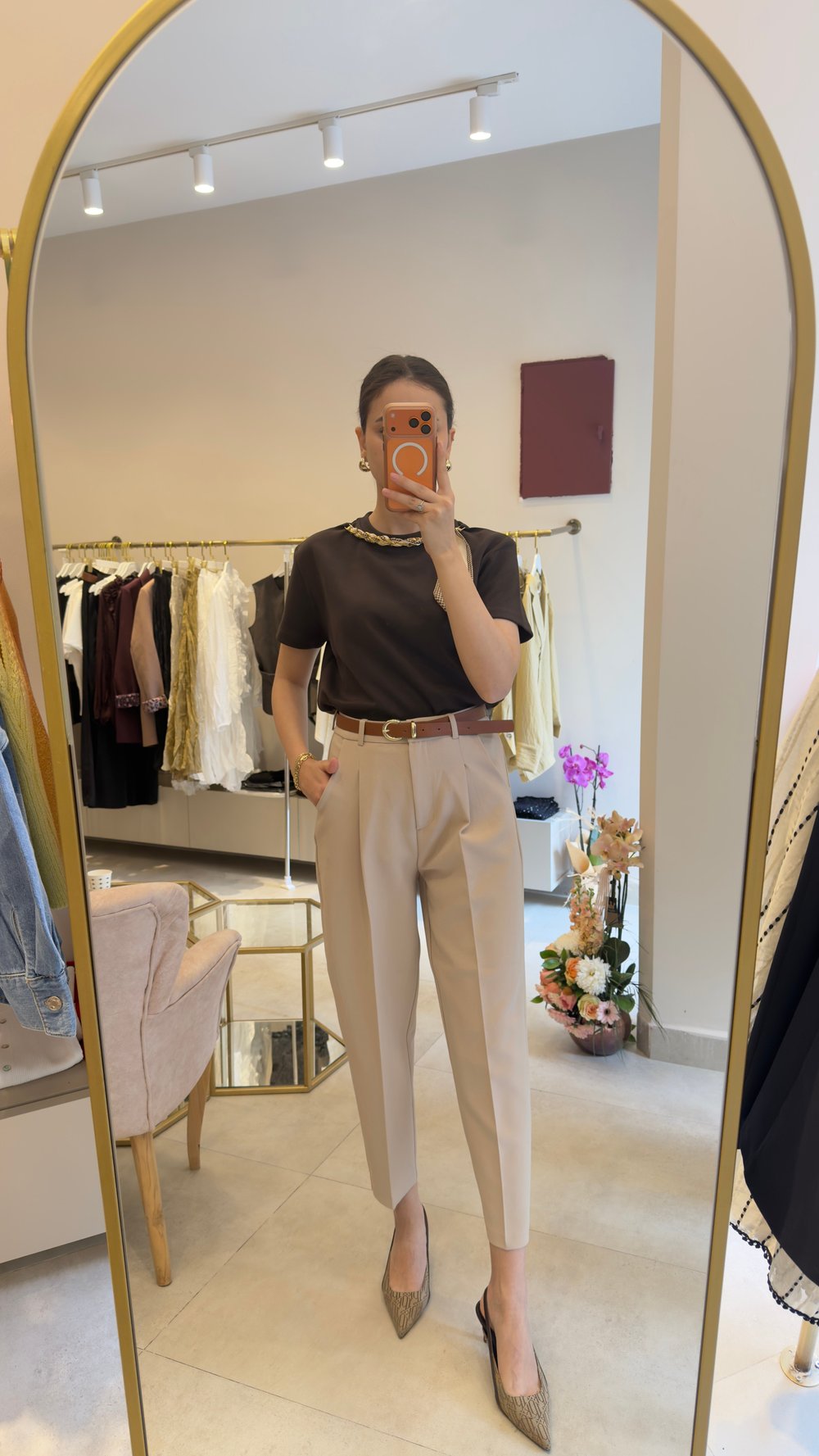 PENSLİ KEMERLİ KREM PANTOLON