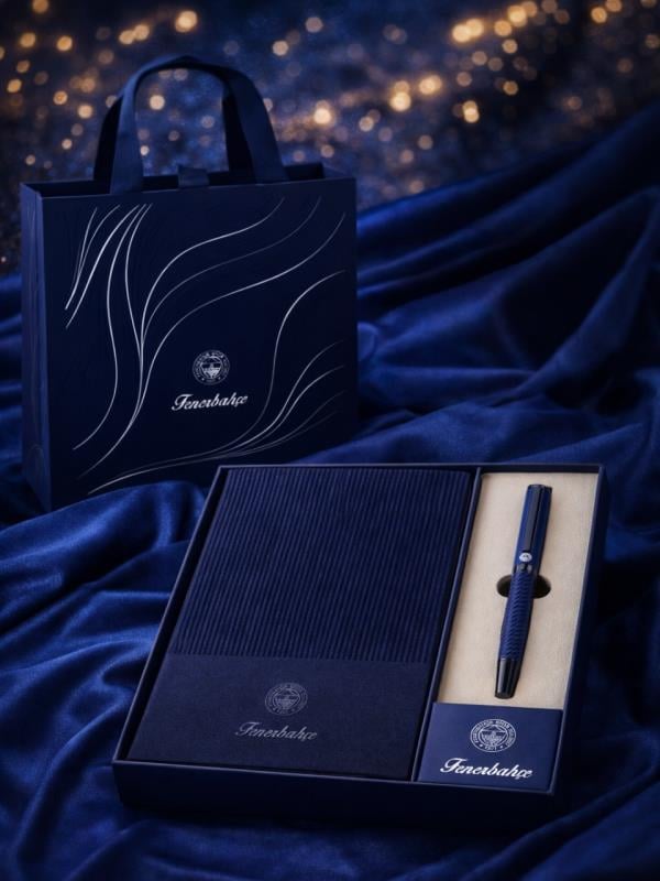 Fenerbahçe Premium A5 Defter & Roller Kalem Seti (96 Yaprak Çizgili) – Özel Kutulu