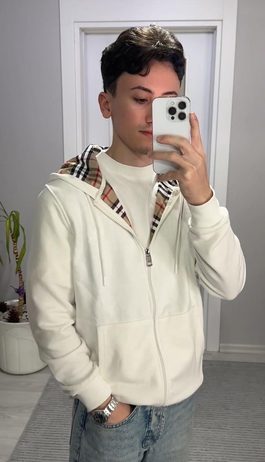 Burberry Hırka Beyaz
