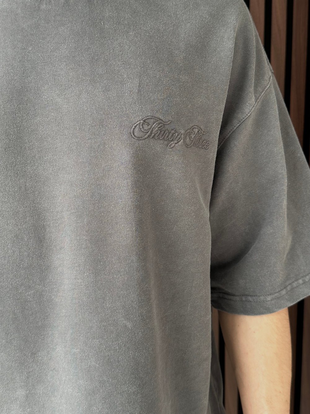 Nakışlı Yıkamalı Oversize Tshirt Gri