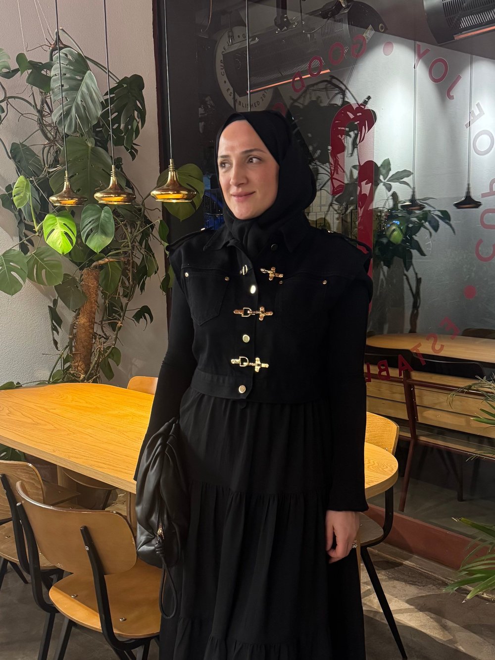 Denim Gold Aksesuarlı Yelek/ Siyah