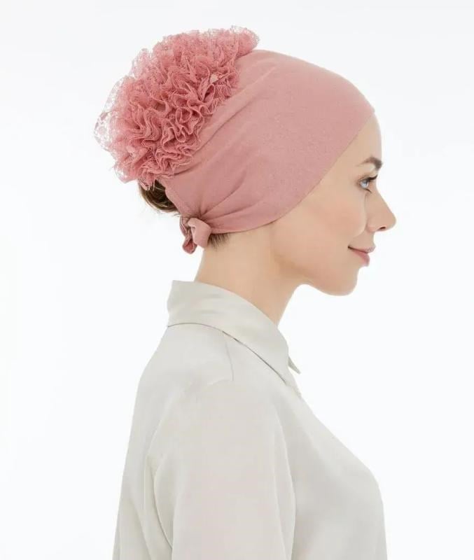 Dikişli Kaymaz Güpür Fırfırlı Bone Pembe