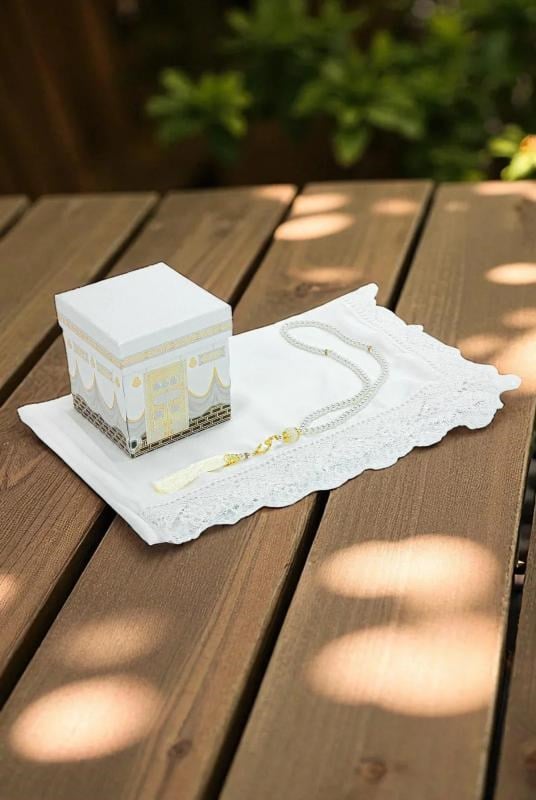 Kabe Desenli Özel Kutulu İğne Oyalı Dantelli Eşarp Tesbih Mevlüt Seti Beyaz
