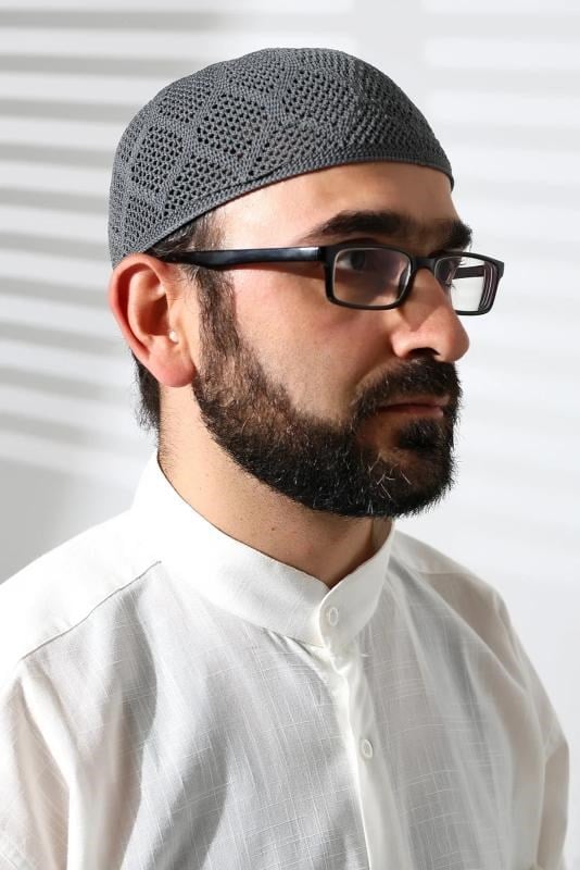 Makine Örgüsü Dantel Detaylı Namaz Takkesi Füme