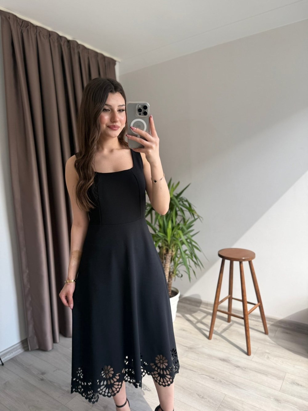 LAZER KESİM ELBİSE - SİYAH