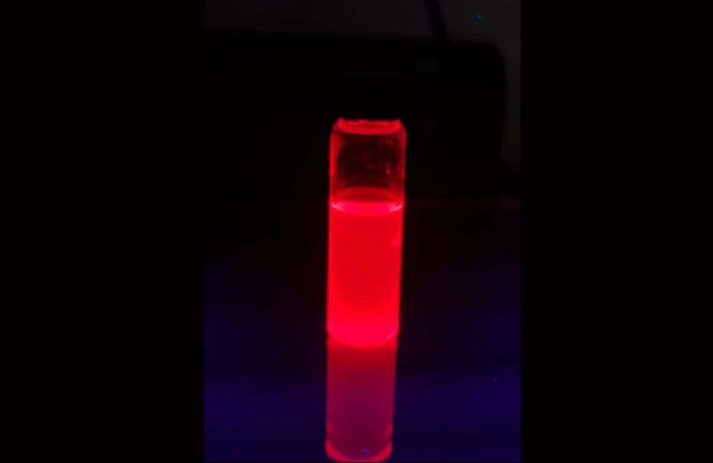 Bright Red CdSe Based Quantum Dots (Pure)
