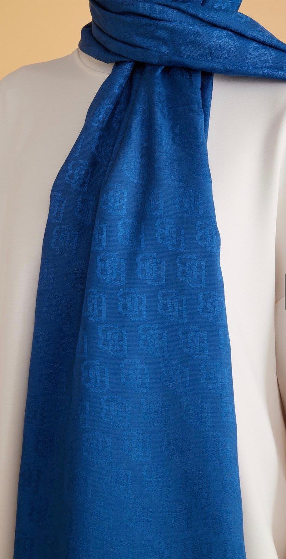 BELLİ MONOGRAM ŞAL 1