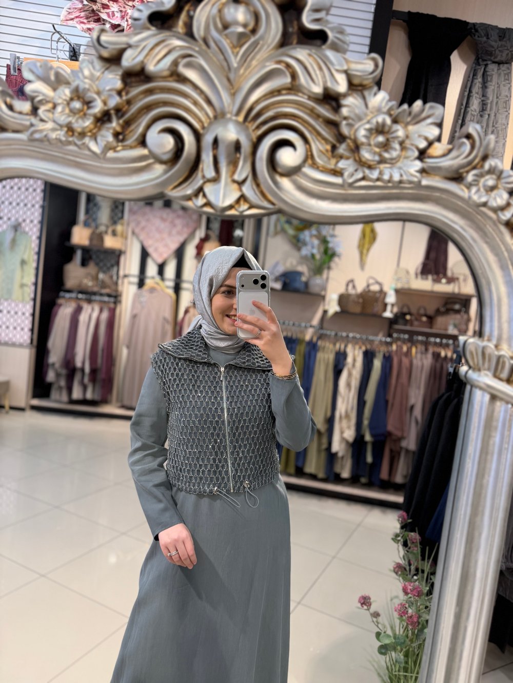 FİLE DETAYLI ELBİSE