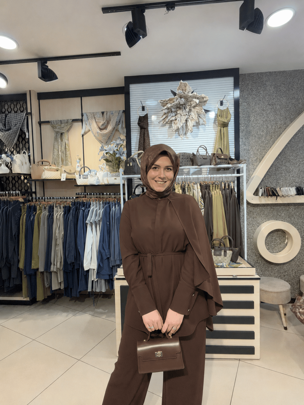 MİORİ ALVEZ KREP TAKIM