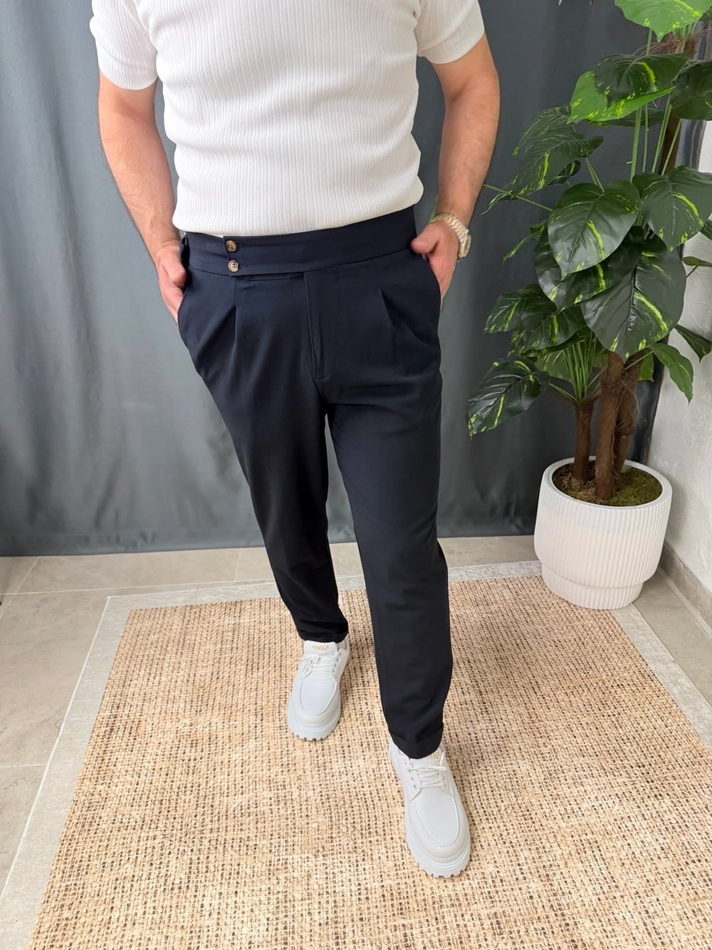 ÇİFT DÜĞMELİ KEMERLİ PANTOLON