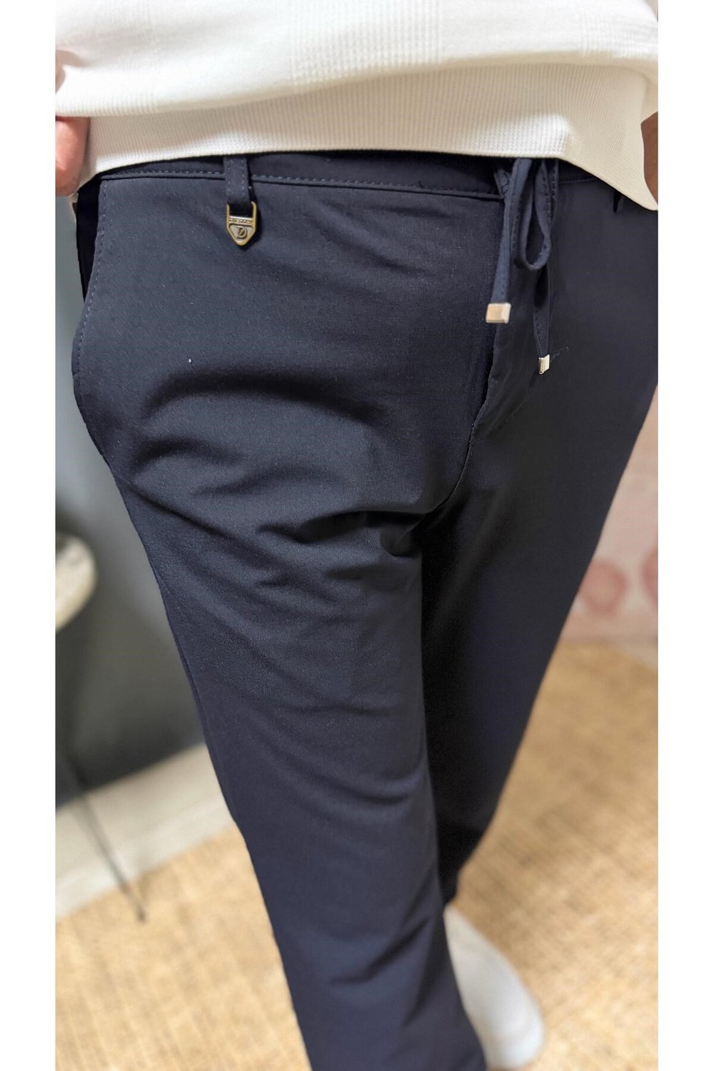 DAR KESİM BELİ BAĞCIKLI LASTİKLİ CASUAL JAGGER