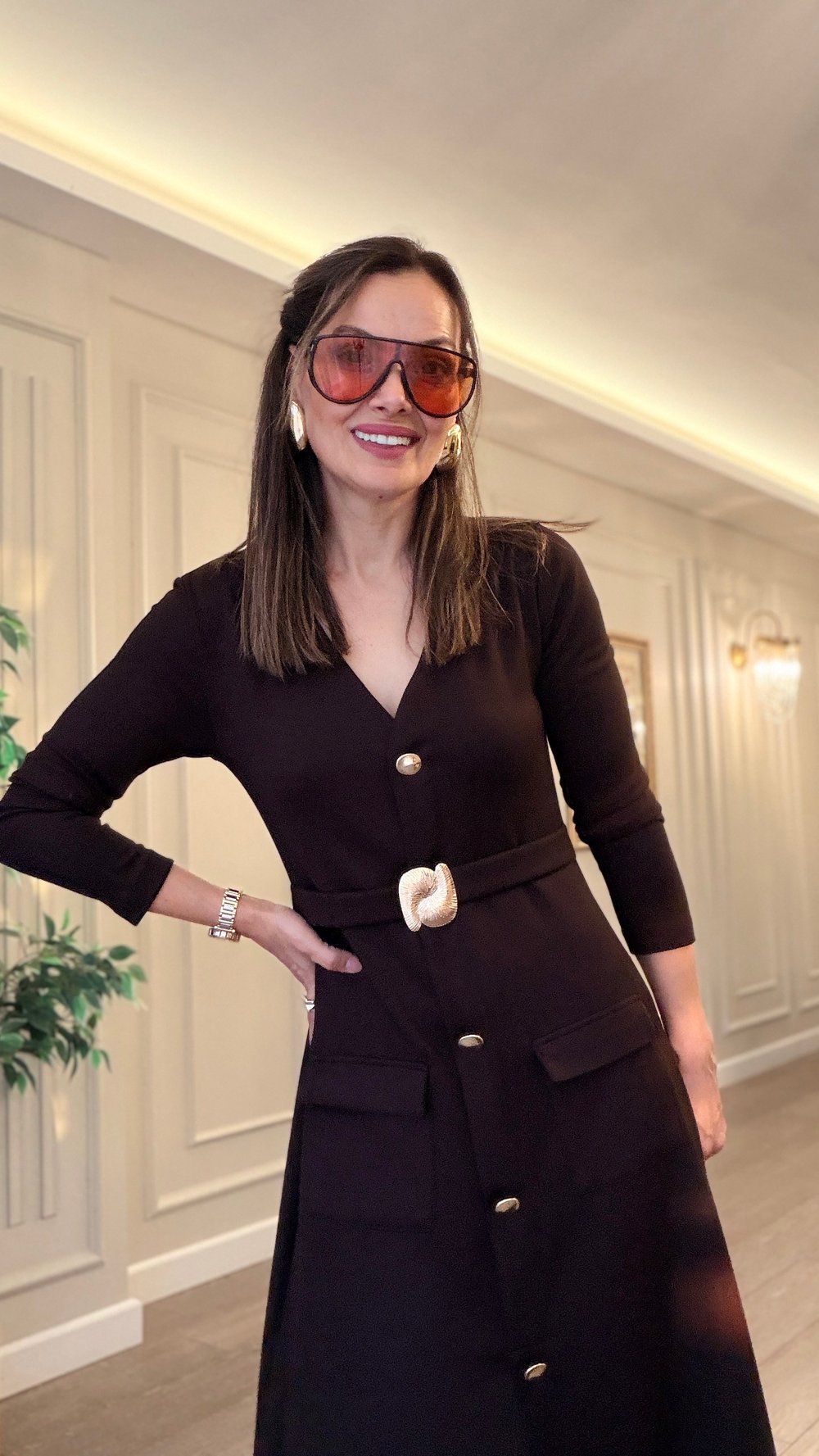 Kahve Gold Düğme Detaylı Kemerli Modal Elbise